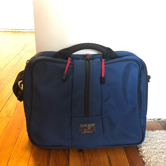 Tom Bihn Handbags - Tom Bihn Pilot Laptop Bag